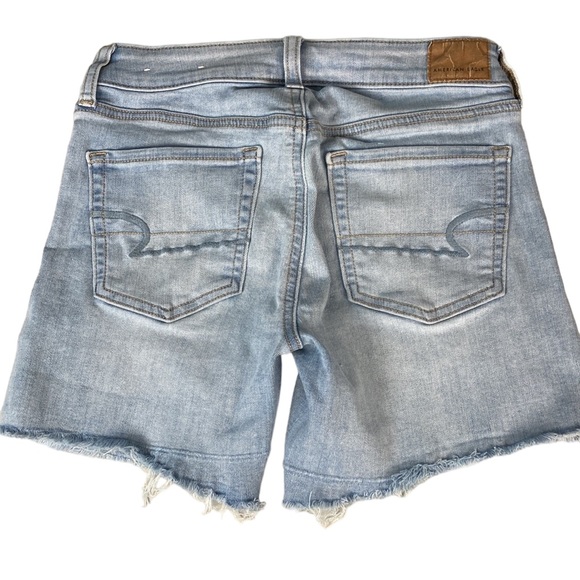 AEO Light Wash Next Level Stretch Cut Off Short - Picture 4 of 11